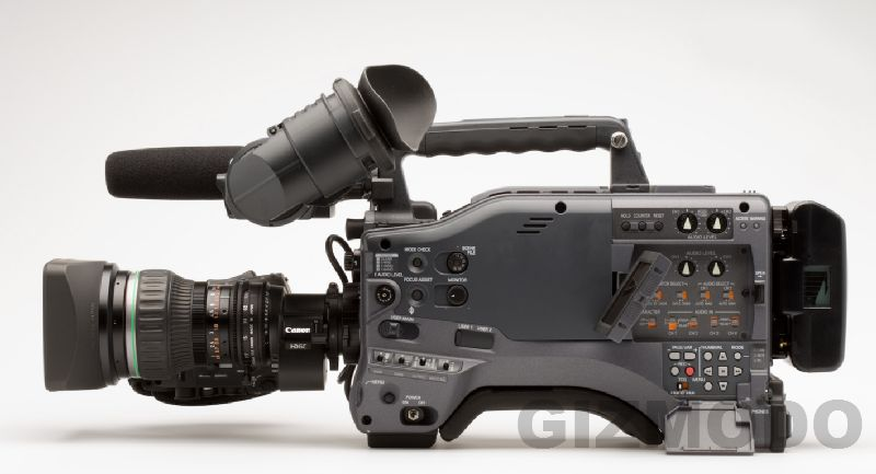 Illustration for article titled NAB07: Panasonic Busts Out HPX500 Pro HD Camcorder